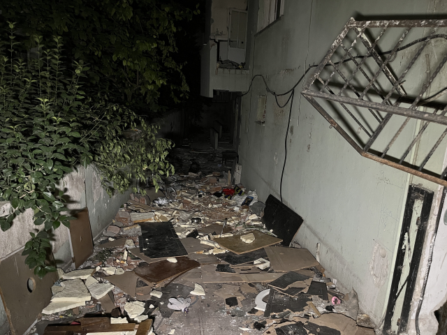 Skulls and bones belonging to 3 people were found in the abandoned building