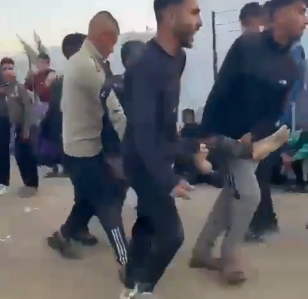 Israel shot civilians trying to reach aid points! 30 people lost their lives