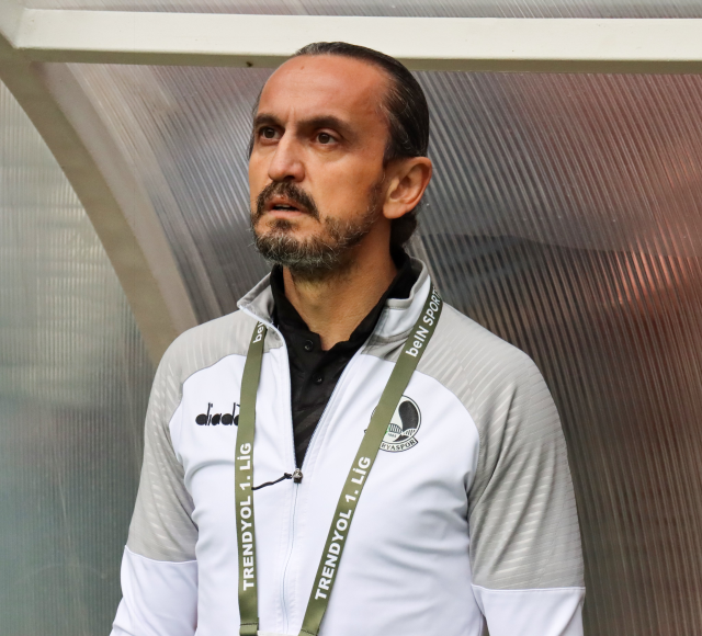 Eyes are on Tuncay Şanlı and Gökhan Gönül at Fenerbahçe