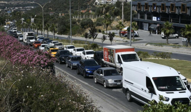 Inflow of holidaymakers to Kuşadası! More than 60,000 vehicles entered in the last 24 hours