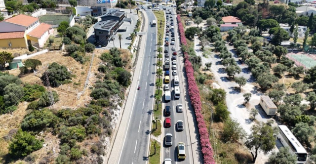 Inflow of holidaymakers to Kuşadası! More than 60,000 vehicles entered in the last 24 hours