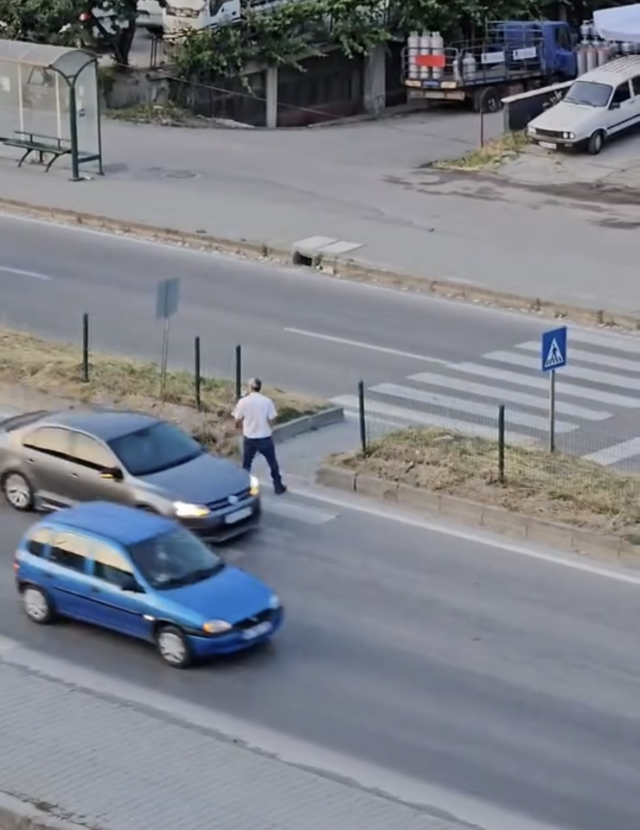 The pedestrian repeatedly crossed the crosswalk and returned