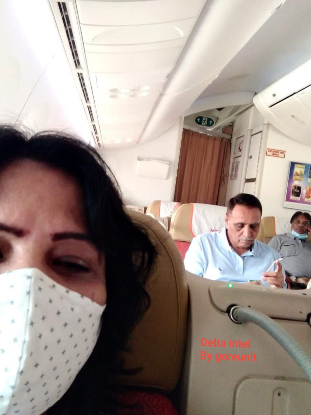 The last photo of the former prime minister found on the crashed plane has emerged
