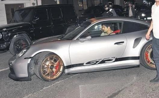 Burak Özçivit's new toy's price is jaw-dropping