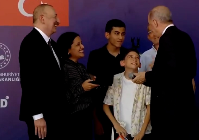 Erdoğan and Aliyev in the lead! The dialogue 'Child' that made an impact at the disaster housing delivery ceremony