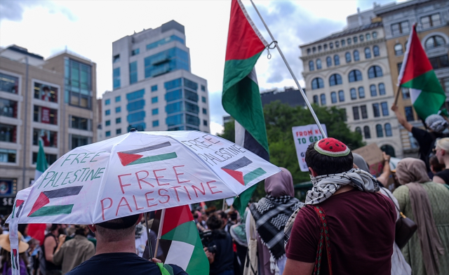 The American people do not want to go to war with Iran! Protests began in New York