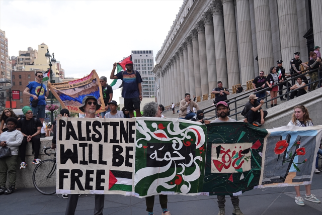 The American people do not want to go to war with Iran! Protests began in New York