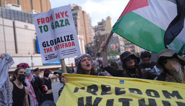 The American people do not want to go to war with Iran! Protests began in New York