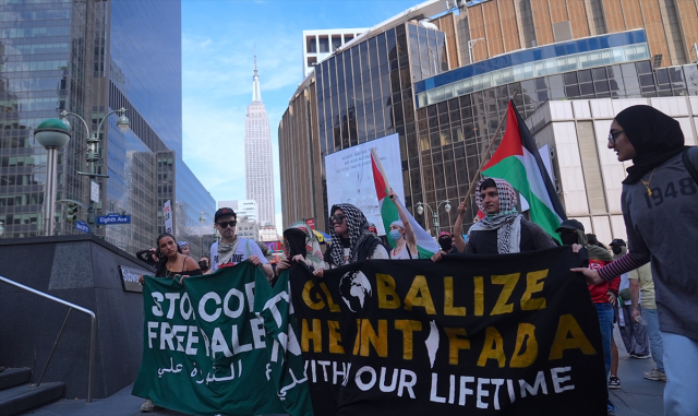 The American people do not want to go to war with Iran! Protests began in New York