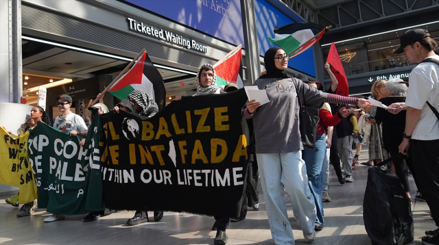 The American people do not want to go to war with Iran! Protests began in New York