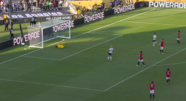 Everyone is sharing and liking! Incredible goal in the FIFA Club World Cup