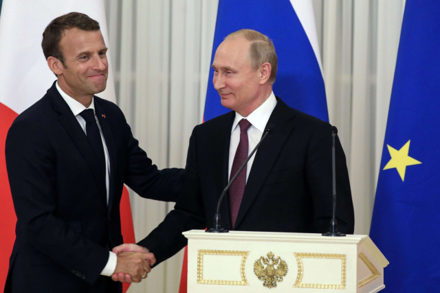 The first meeting between Putin and Macron after nearly 3 years