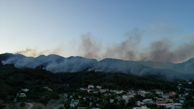 The forest fire in Hatay continues on the second day