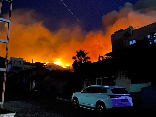 The forest fire in Hatay continues on the second day
