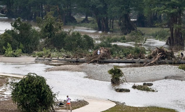 Horrific images from the USA: 80 people swept away and killed by floodwaters in minutes