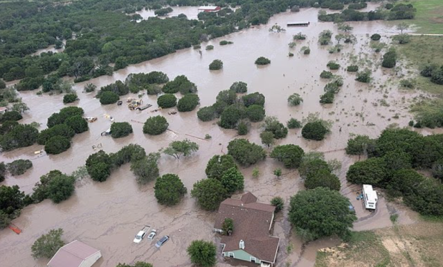 Horrific images from the USA: 80 people swept away and killed by floodwaters in minutes