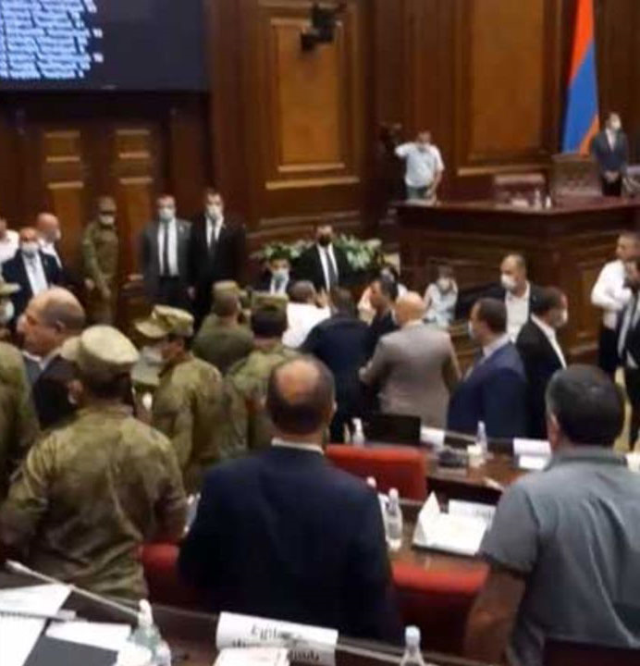 The parliament in Armenia was chaotic: MPs kicked and punched each other