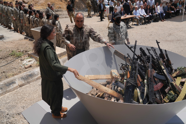 The first images have arrived! Here are the moments when the PKK burned their weapons