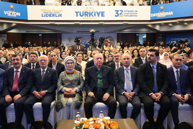 Emine Erdoğan's elegance made a significant impression at the Kızılcahamam Camp
