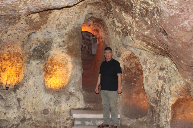 An underground city of 2000 years was discovered beneath the mansion passed down from grandfather