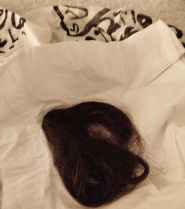 The mother of Ahmet Minguzzi, who lost his life in a knife attack, shared a photo of her son's hair