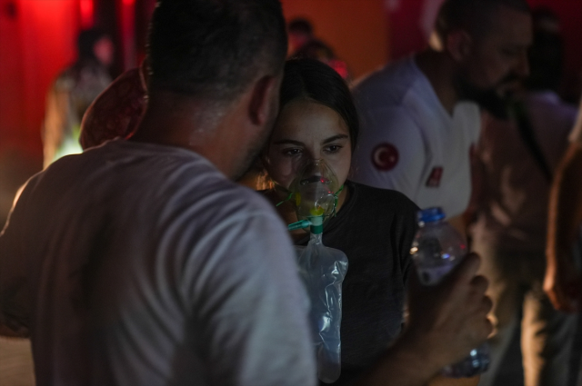 3 people, including a baby, lost their lives in the apartment fire, and 3 people were arrested