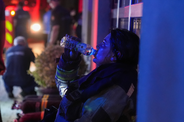 3 people, including a baby, lost their lives in the apartment fire, and 3 people were arrested
