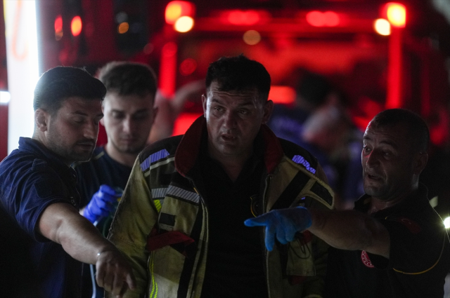 3 people, including a baby, lost their lives in the apartment fire, and 3 people were arrested