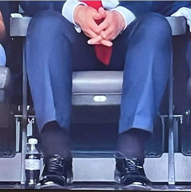 The swelling in his legs had drawn attention! The White House announced the illness Trump has contracted