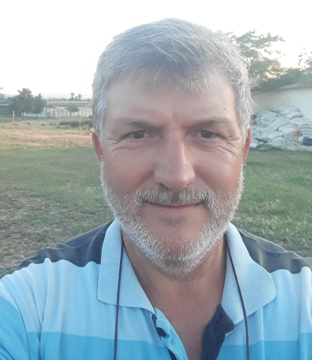 He died in a wild bee attack; his wife suffered a heart attack upon receiving the sad news