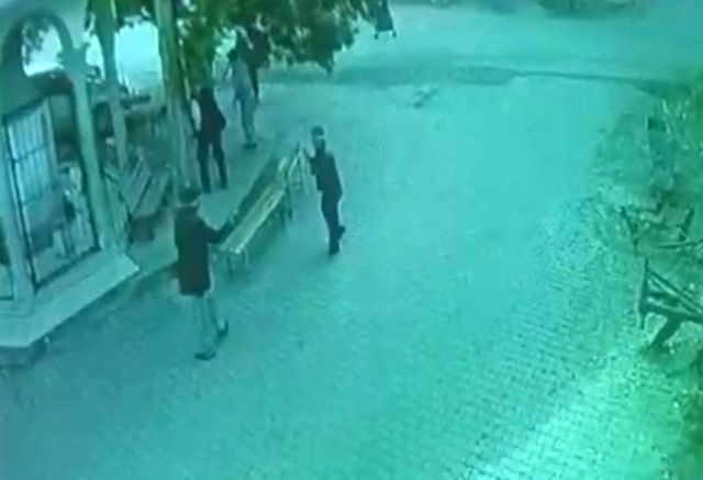 93-year-old man wreaked havoc in the village square with his gun: 1 seriously injured, 3 injured