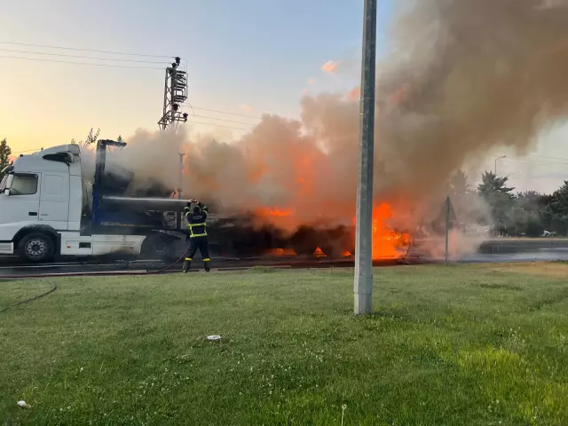 The sponge-loaded truck burned fiercely