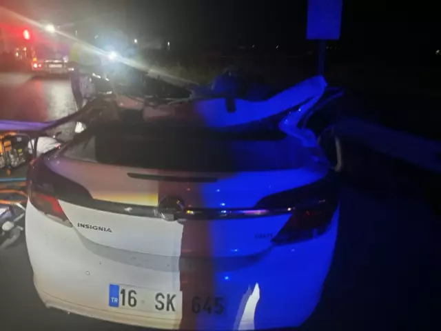 In a tragic accident in Bursa, a police officer and his family lost their lives