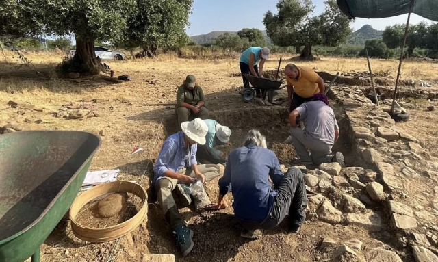 The first village settlement based on agriculture and animal husbandry was found in the Gökçeada Uğurlu-Zeytinlik excavations