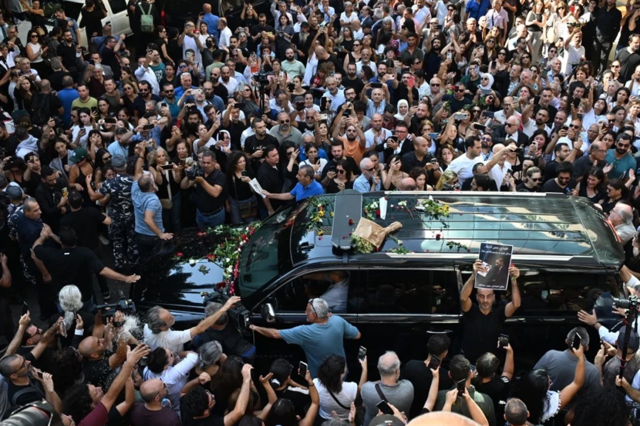 Fairuz bid farewell to her son Ziyad Rahbani