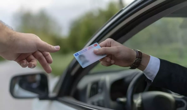 The deadline for renewing driver's licenses has been extended until October 31, 2025