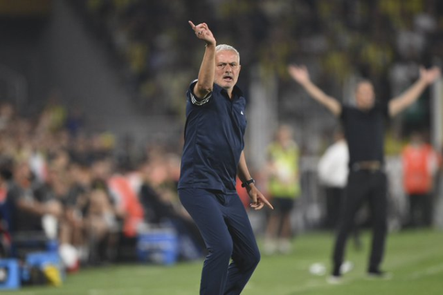 Flash statement from Mourinho right after the match