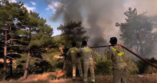 Forest fires in Hatay and Mersin on the second day! Teams are caught among the flames