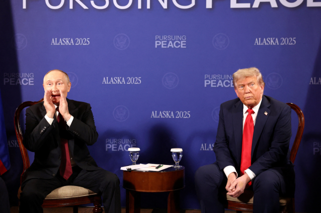 Putin's bomb response to the 'ceasefire' question! Right next to Trump