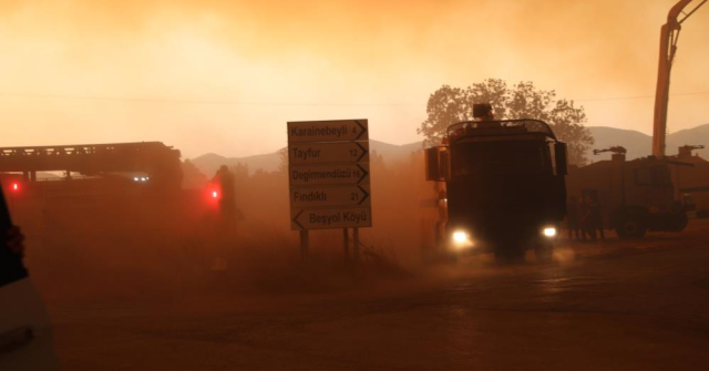 The forest fire in Çanakkale has grown! 5 villages have been evacuated