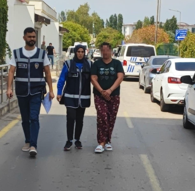 Here is the statement of the mother who chased her 10-year-old daughter with a knife in the street! The reason shocked!