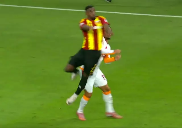 Was there a foul before Galatasaray's goal? Here are the famous commentators' opinions