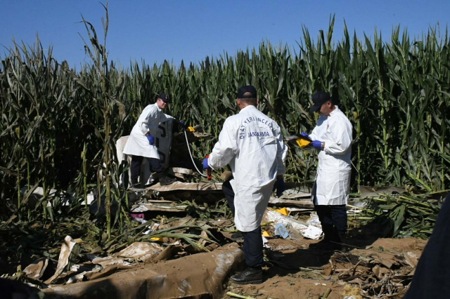 Footage of the plane crash in İzmir has emerged