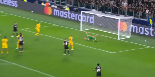What are you doing, Kenan! Incredible goal in the Champions League