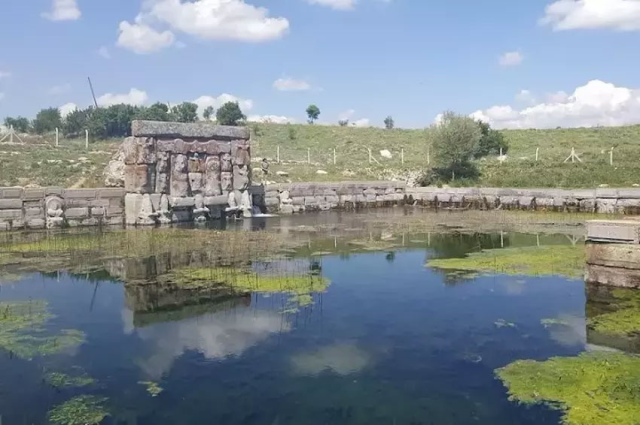 The world's first pool was found in Konya