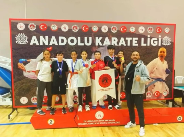Breathtaking competitions took place in the 3rd stage of the Anadolu Karate League