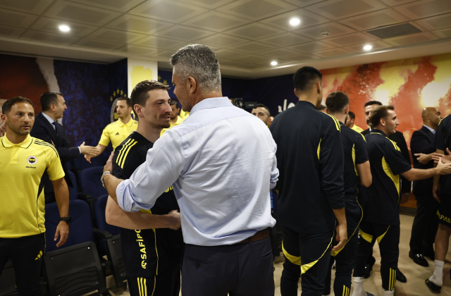 First meeting! Smiles at Fenerbahçe