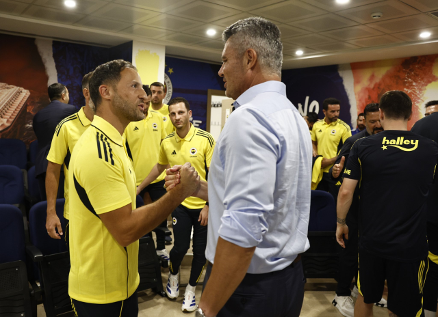 First meeting! Smiles at Fenerbahçe