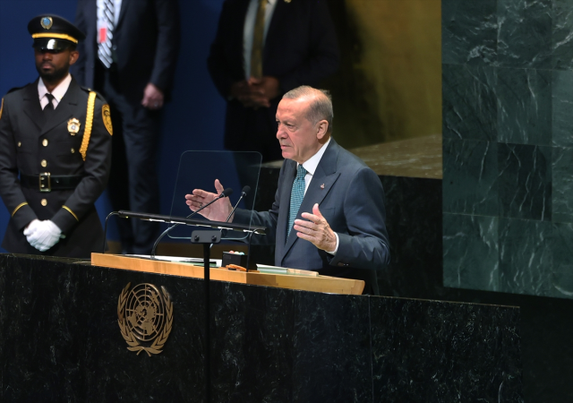 A congratulatory phone call from MHP Chairman Bahçeli to President Erdoğan