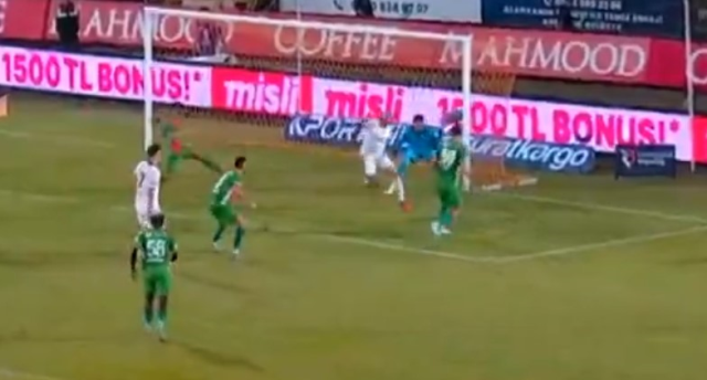 A goal that will take your hat off from Galatasaray in Alanya
